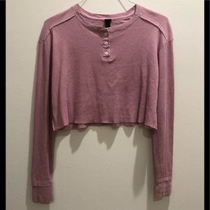 Ladies pink long sleeves blouse. Size M